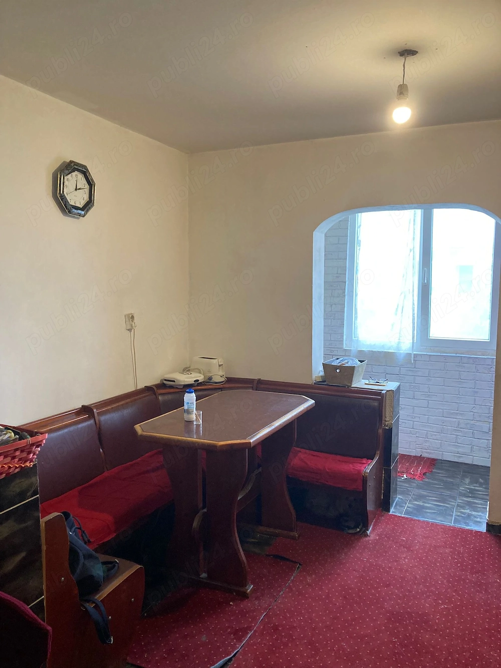Închiriez apartament 3 camere Rogerius