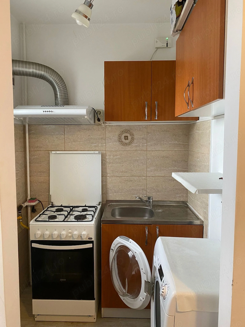 Garsoniera de inchiriat