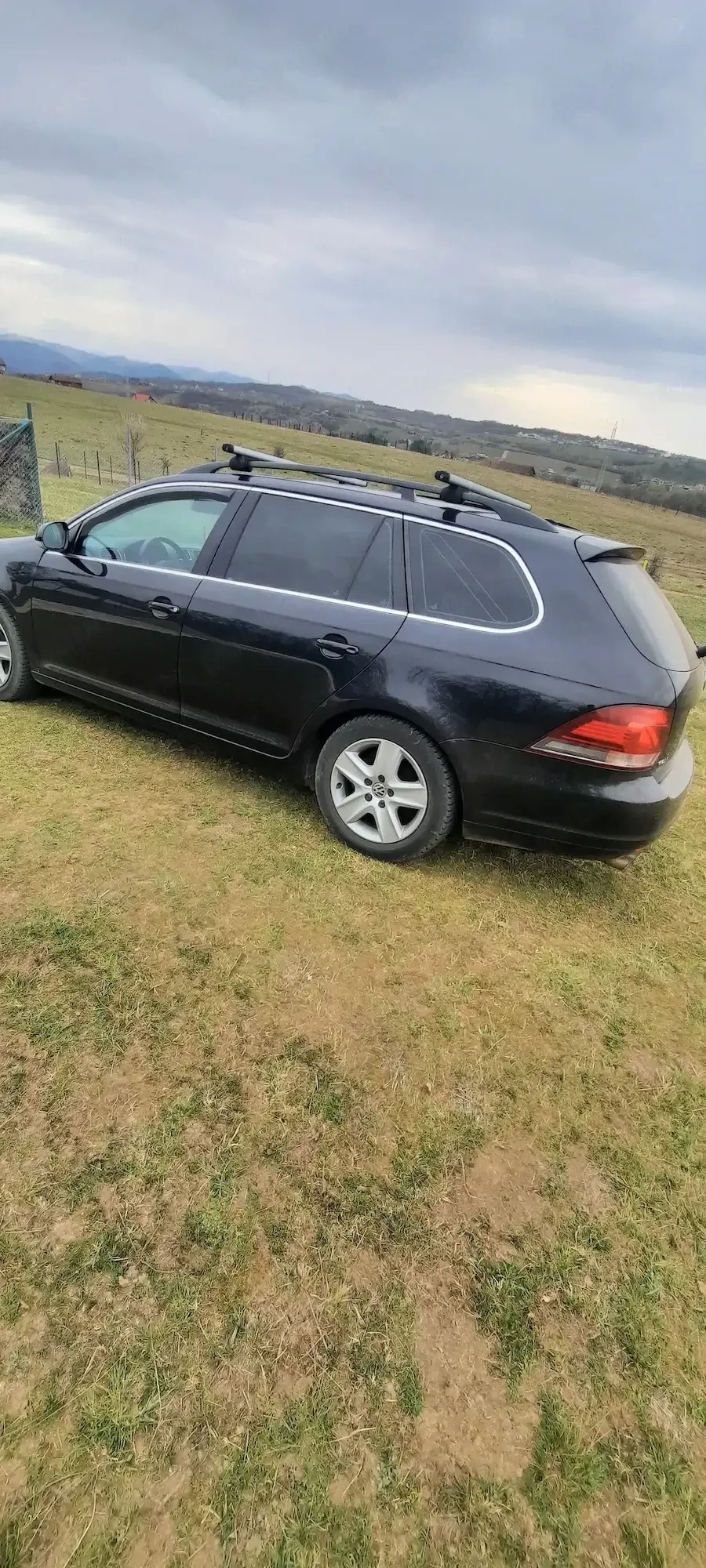 Vand Golf 6 2010 2.0D kilometri reali 3700  ușor negociabil