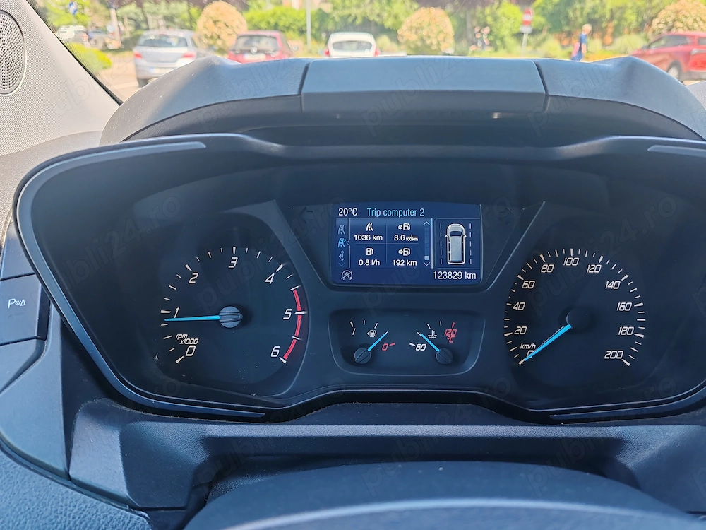 Ford turneo custom  2017  123829 km
