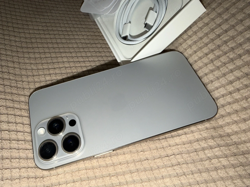 iPhone 15 Pro Max 