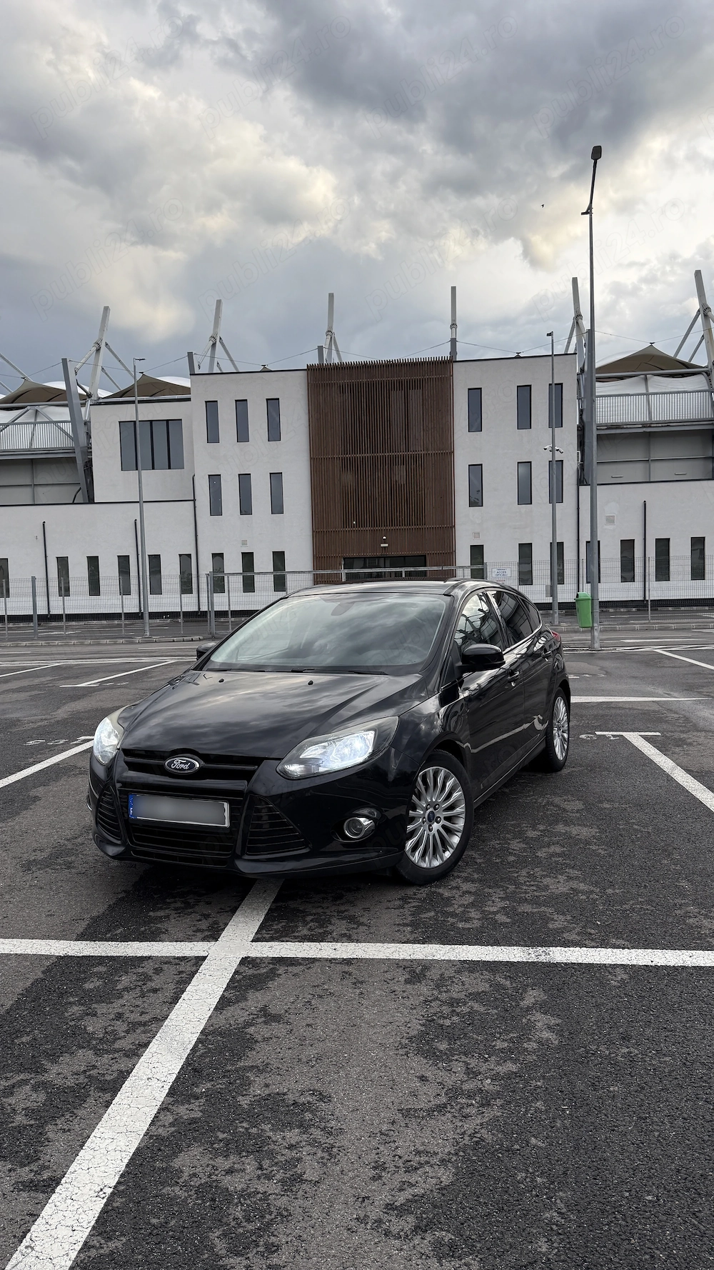 Ford Focus 1.6 Ti-VCT Powershift Titanium
