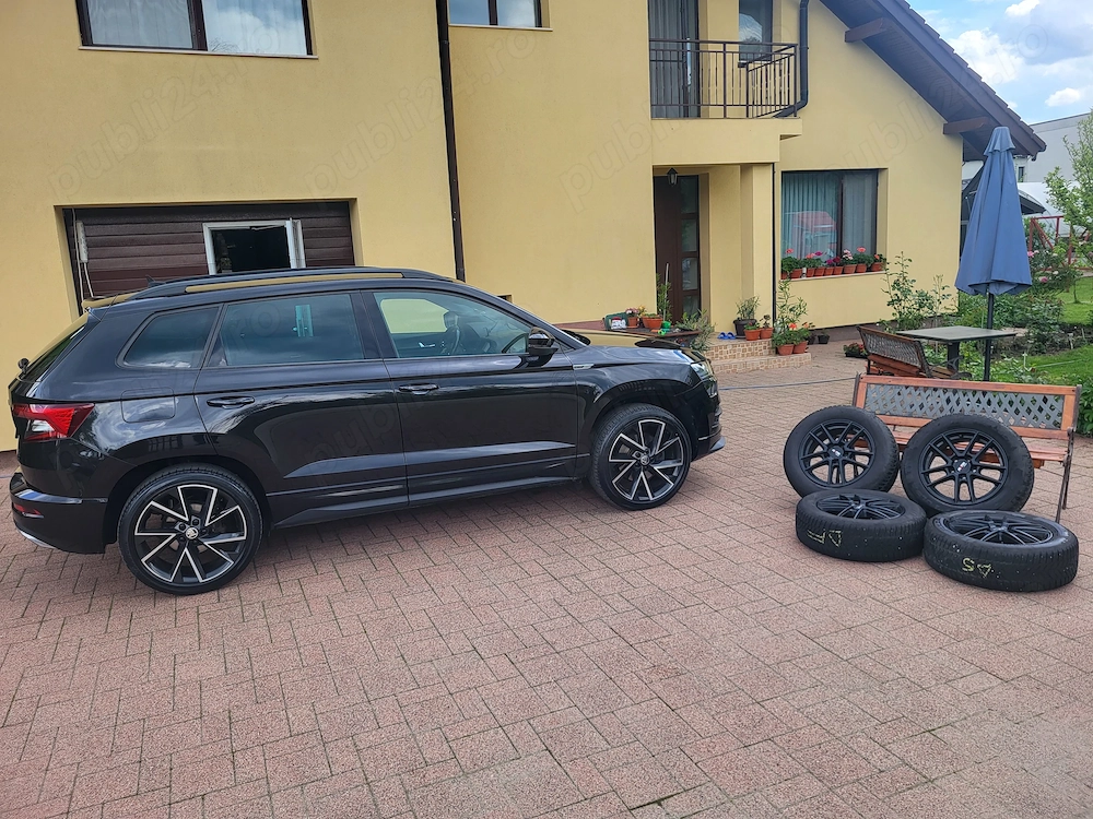 Skoda Karoq Sportline 2021 | 2.0 TDI DSG 4x4 | 2 Seturi Roți | Înmatriculată RO | Raport CarVertical