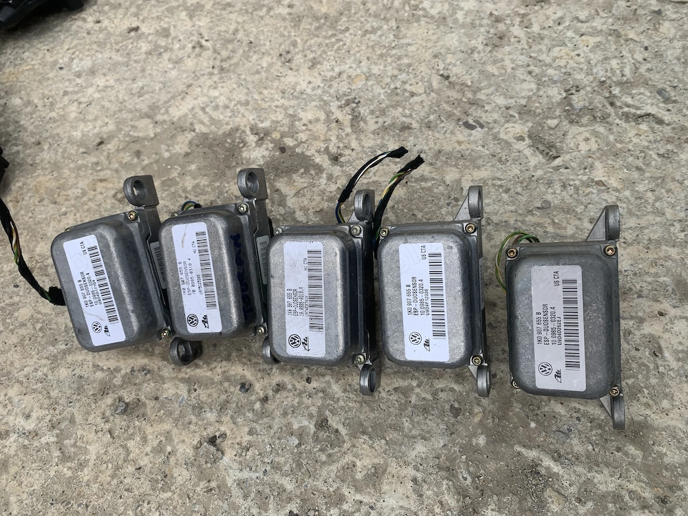 Senzor ESP golf 5 skoda 2 touran t1 cod 1K0 907 655 B