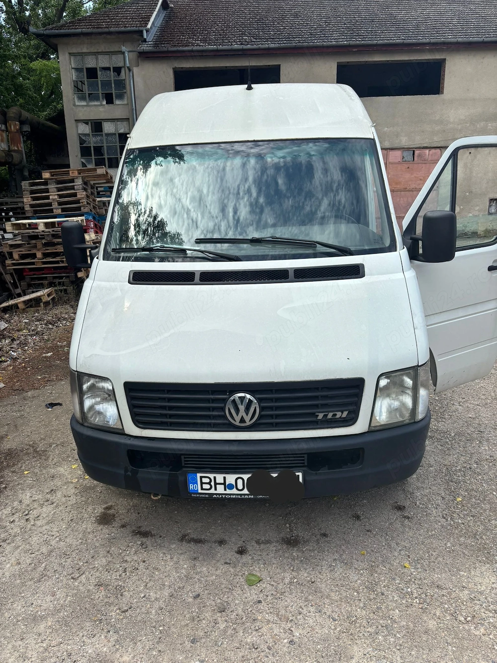 Vând duba autoutilitara VW LT35 TDI -2001 -2461cc   