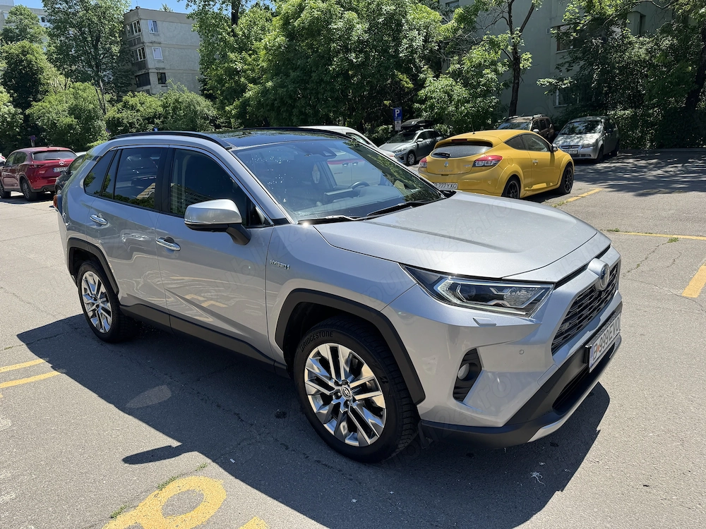 Toyota RAV4 2.5L Hybrid Luxury Premium 4X4 E-CVT 222CP-primul proprietar