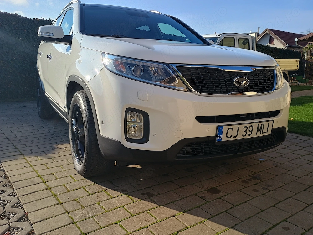 Vând Kia Sorento 