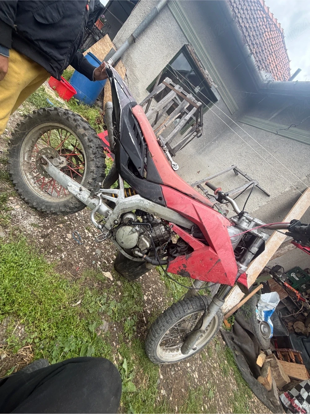 Vând sau schimb cross aprilia rx 70