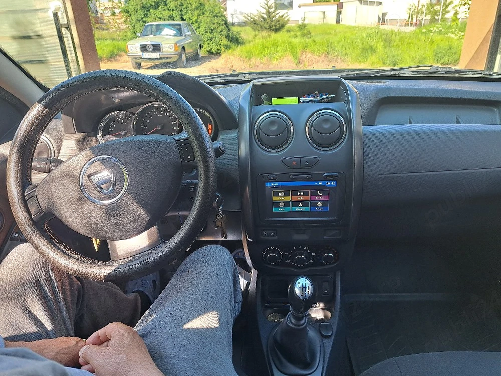 De vanzare dacia duster 