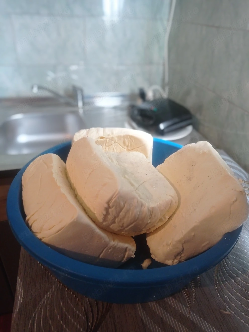 Brinza de vaca ,si angro 25-30 kg pe saptamina  25lei kg