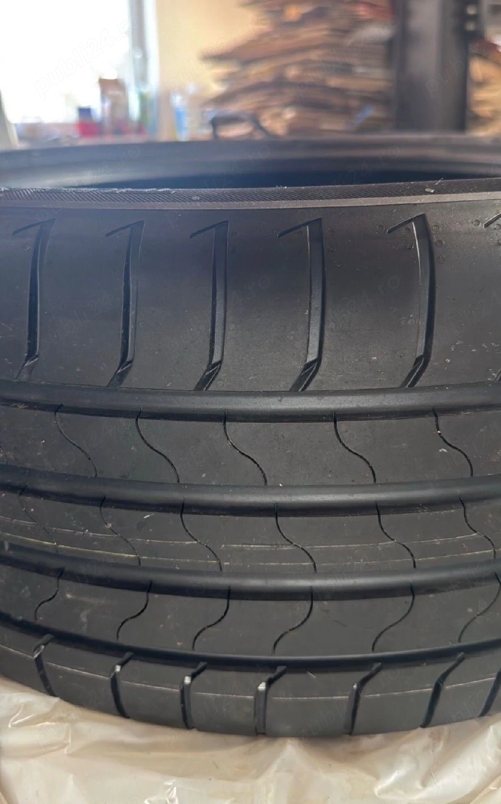 245 40 19 Bridgestone Noi