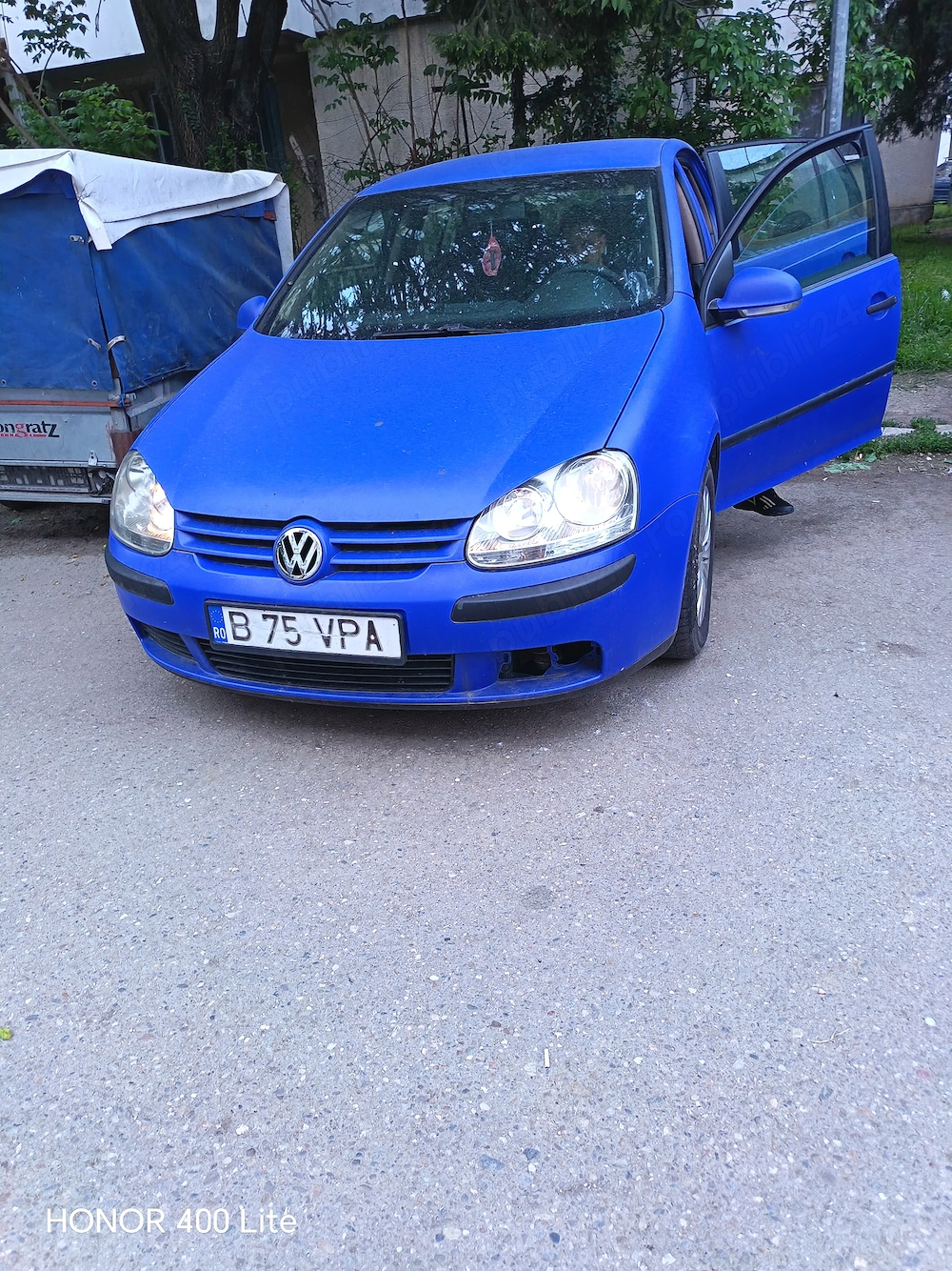 Vând golf 5 dezmembrat 1.6 benzina