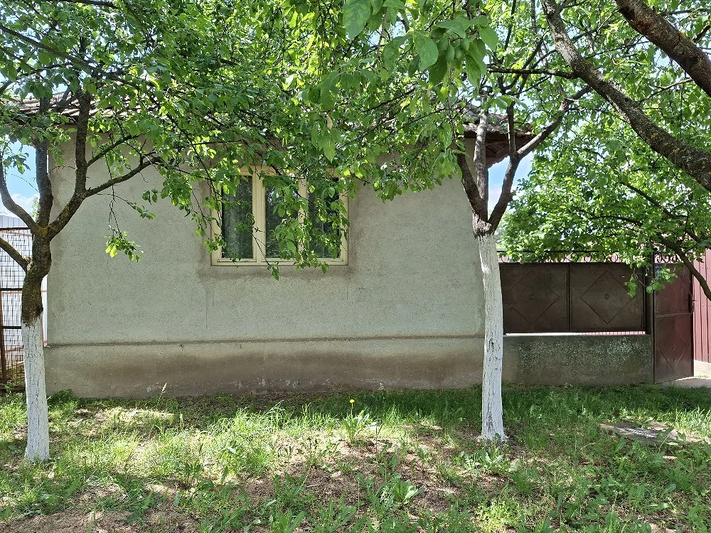 Vând casă în Galșa