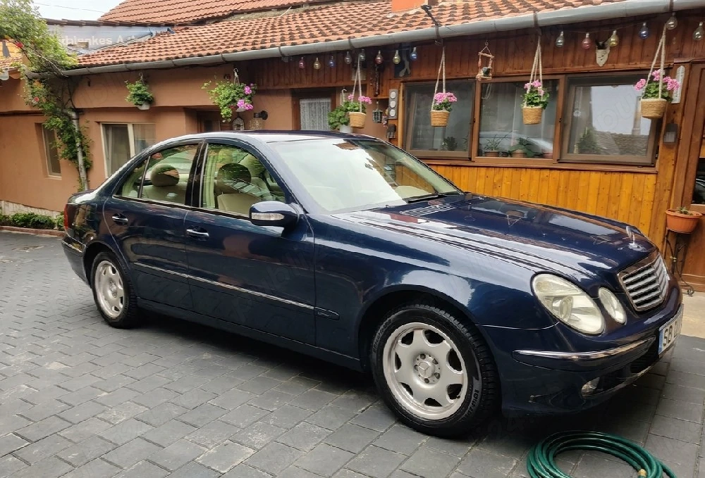 Mercedes-Benz E, an 2003