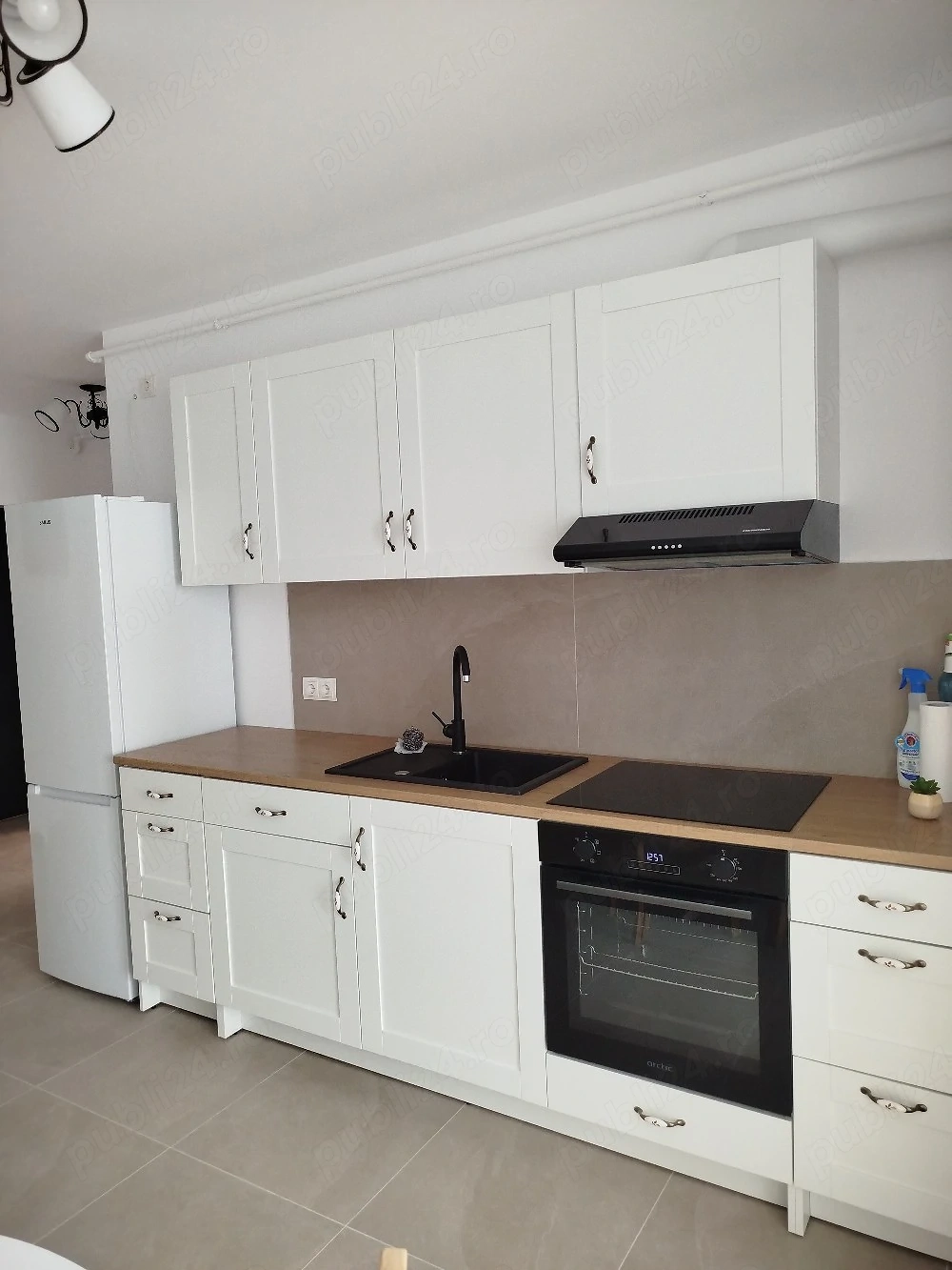 Închiriez apartament 2 camere 