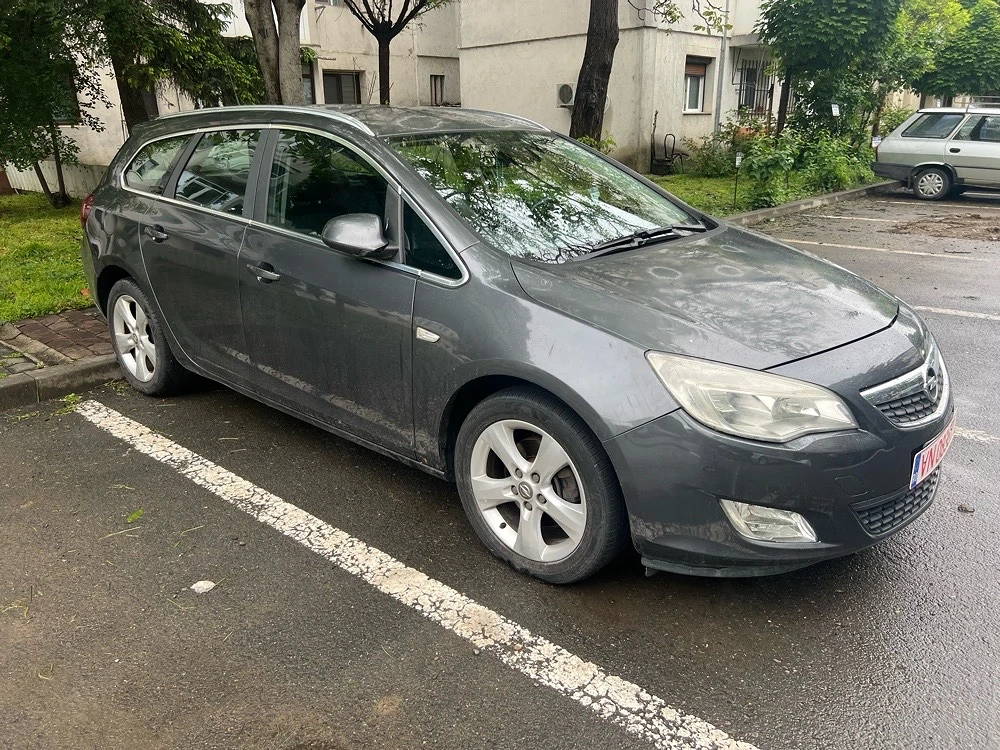 Opel Astra J 2011 