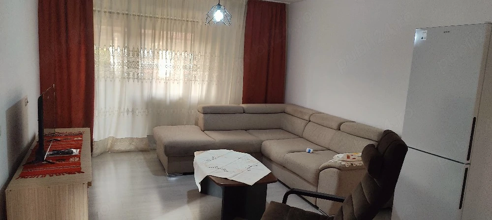 inchiriz apt 3 camere