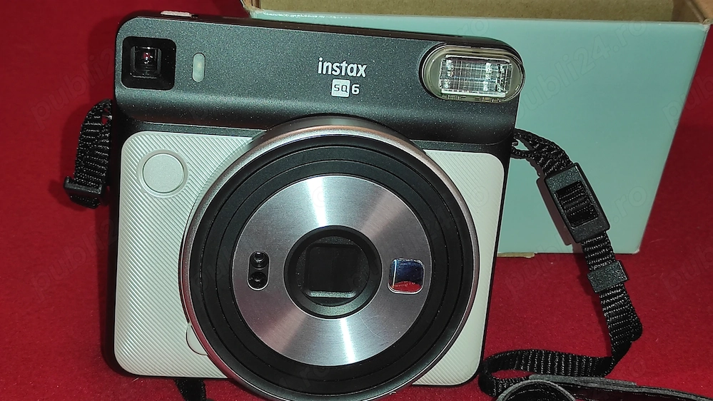 Instax SQUARE SQ6 de la Fujifilm - ( aparat foto la minut )