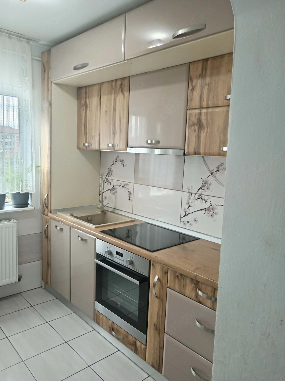 PF vand apartament 2 camere 80000 euro
