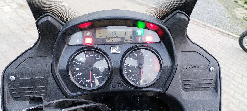 Honda XL 1000V