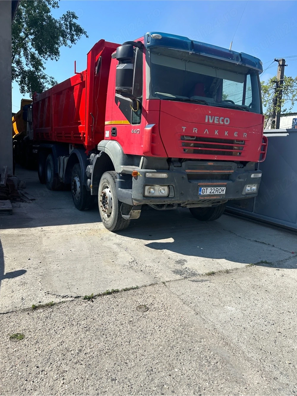 Angajez sofer profesionist pentru Iveco Trakker 8x4