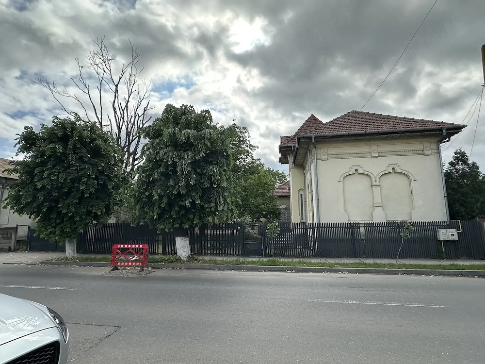 Casa de vânzare in caracal olt  strada carpati nr 13 