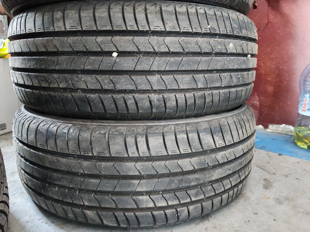 Set 4 Anvelope vara 215/55/R18 Kumho