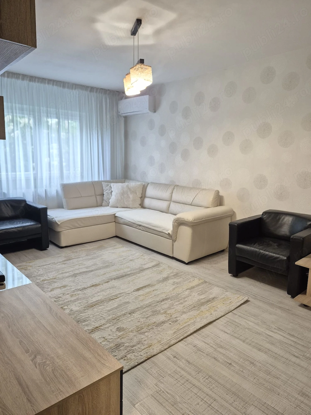 Vand Apartament 