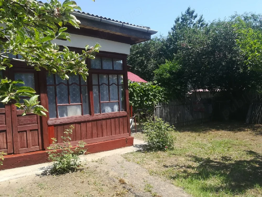 vand casa batraneasca in Comuna Costești,  judetul Iasi