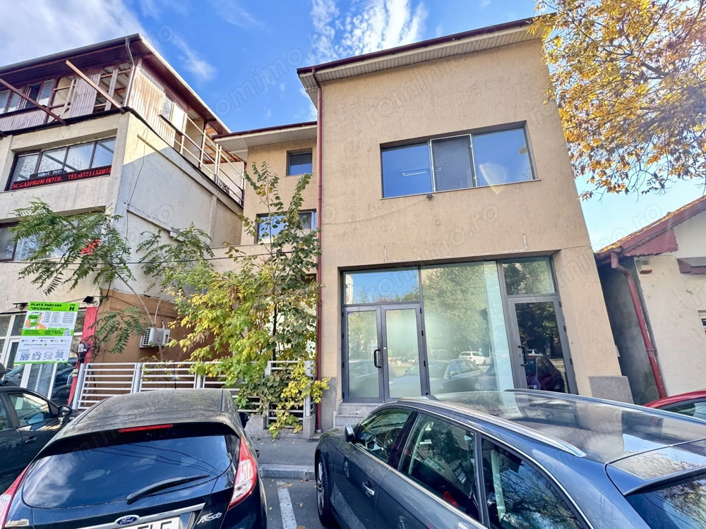 Spațiu comercial/birouri de închiriere, P+1+M, 260 mp, lângă Kaufland Ap Patriei