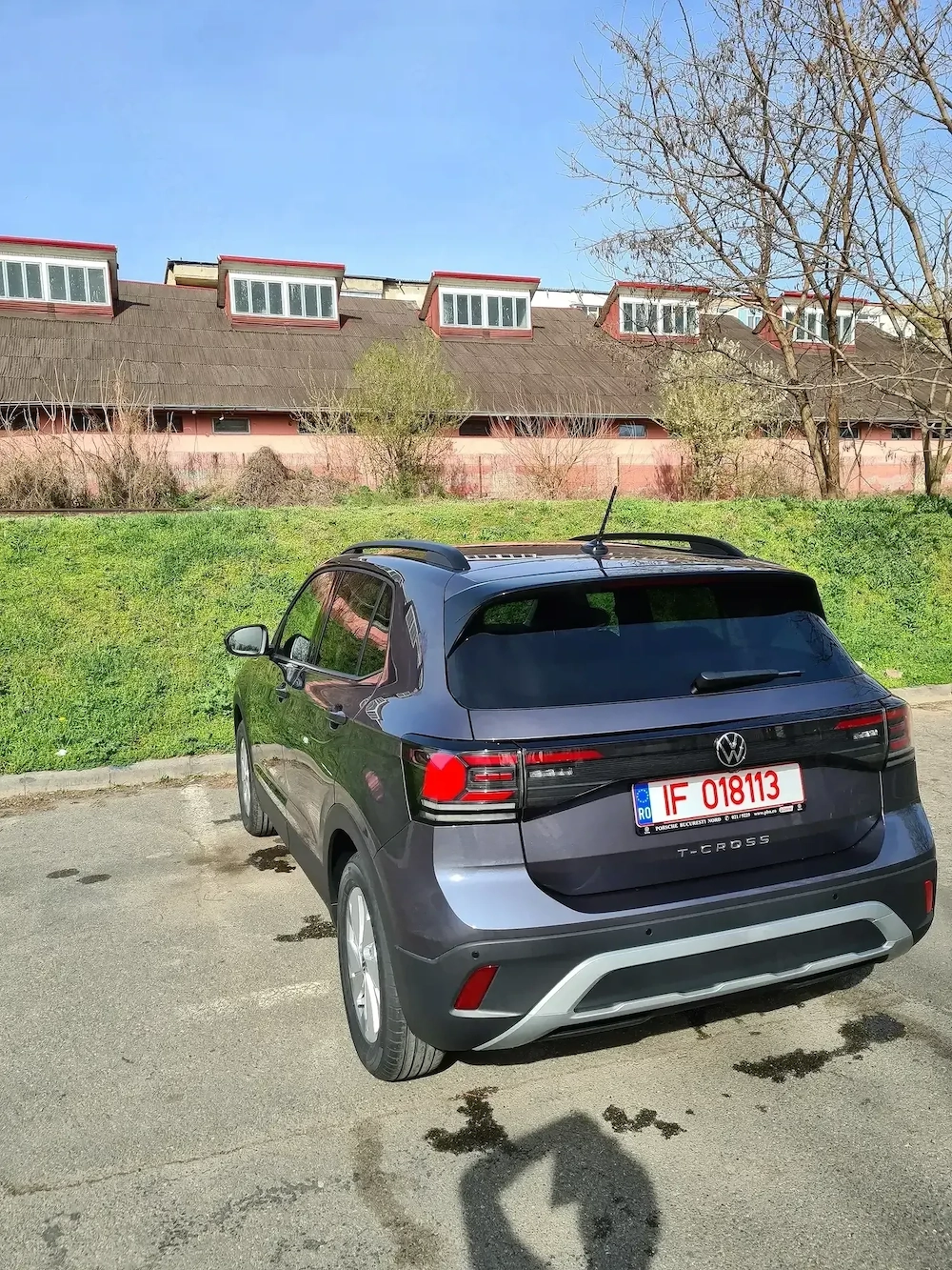 Vand auto vw tcross,4400 km,reali,impecabila,consum 4,5l