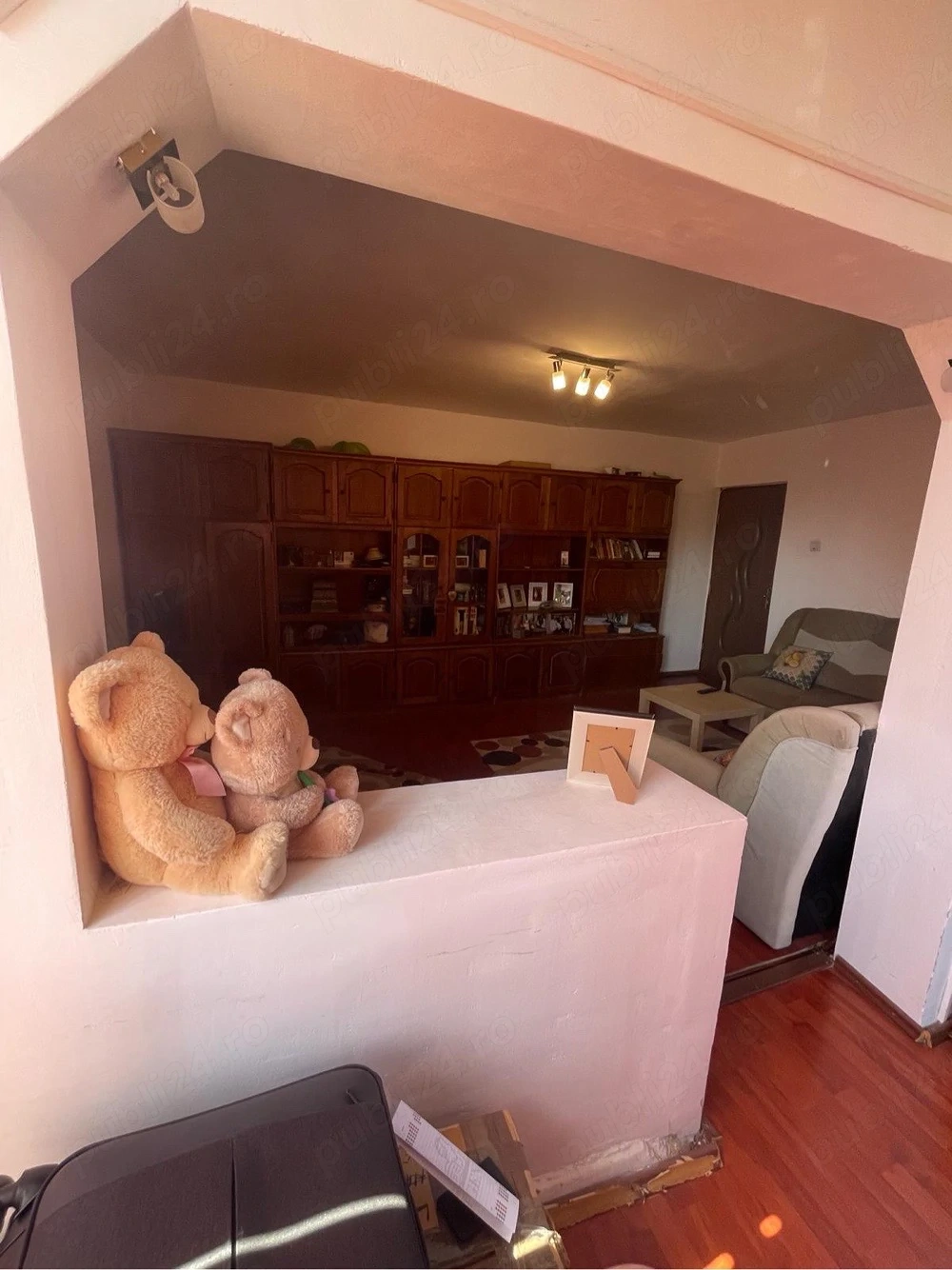   Apartament 2 camere decomandat, etaj 1, mobilat și utilat complet   zonă excelentă!   