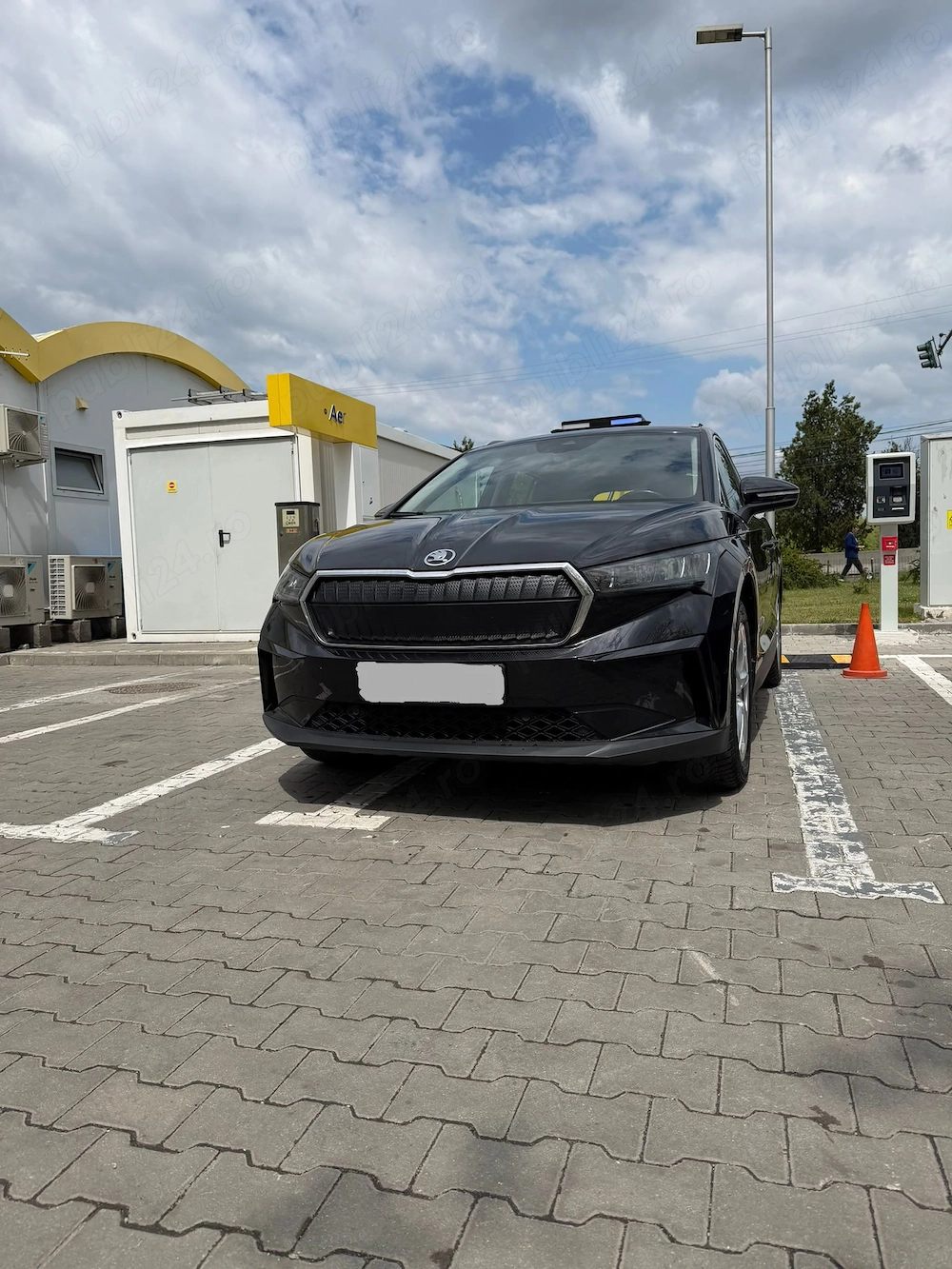  Skoda Enyaq iV 60   2021   Electrică   62.000 km