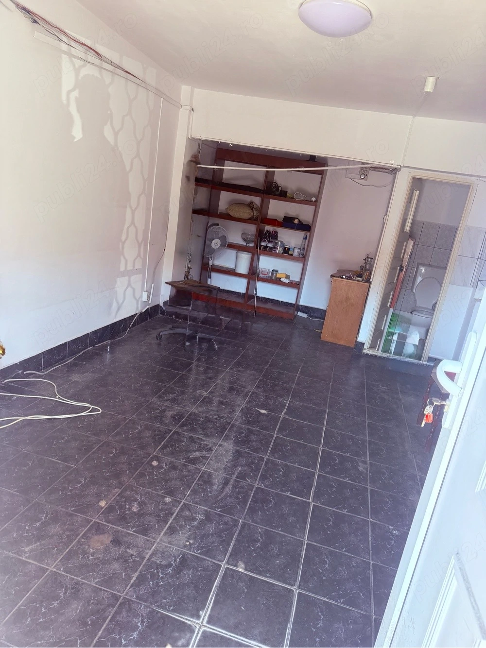 inchiriez spatiul comercial lanaha scoala 40 aurel vlaicu constanta 