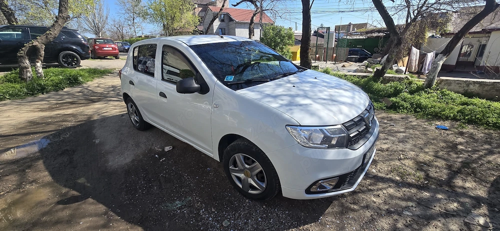 Vând Dacia Sandero
