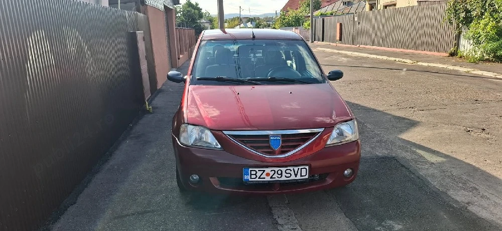 Vând Dacia Logan 