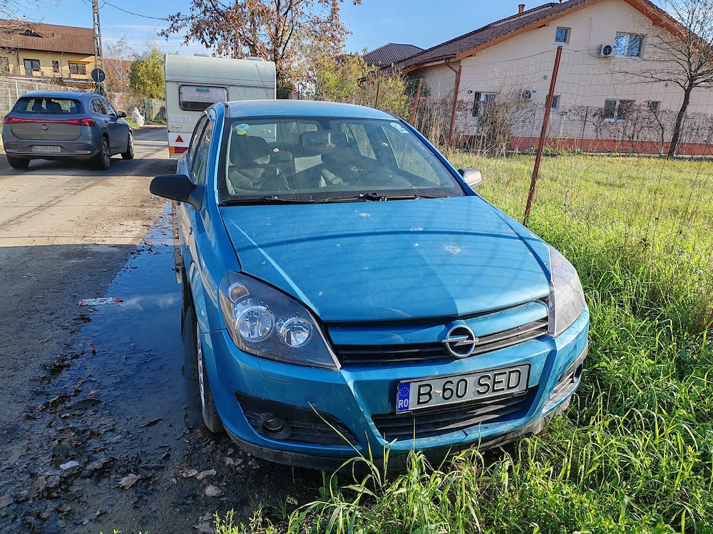 Opel Astra H 1,6 benzina , 77000 km REALI