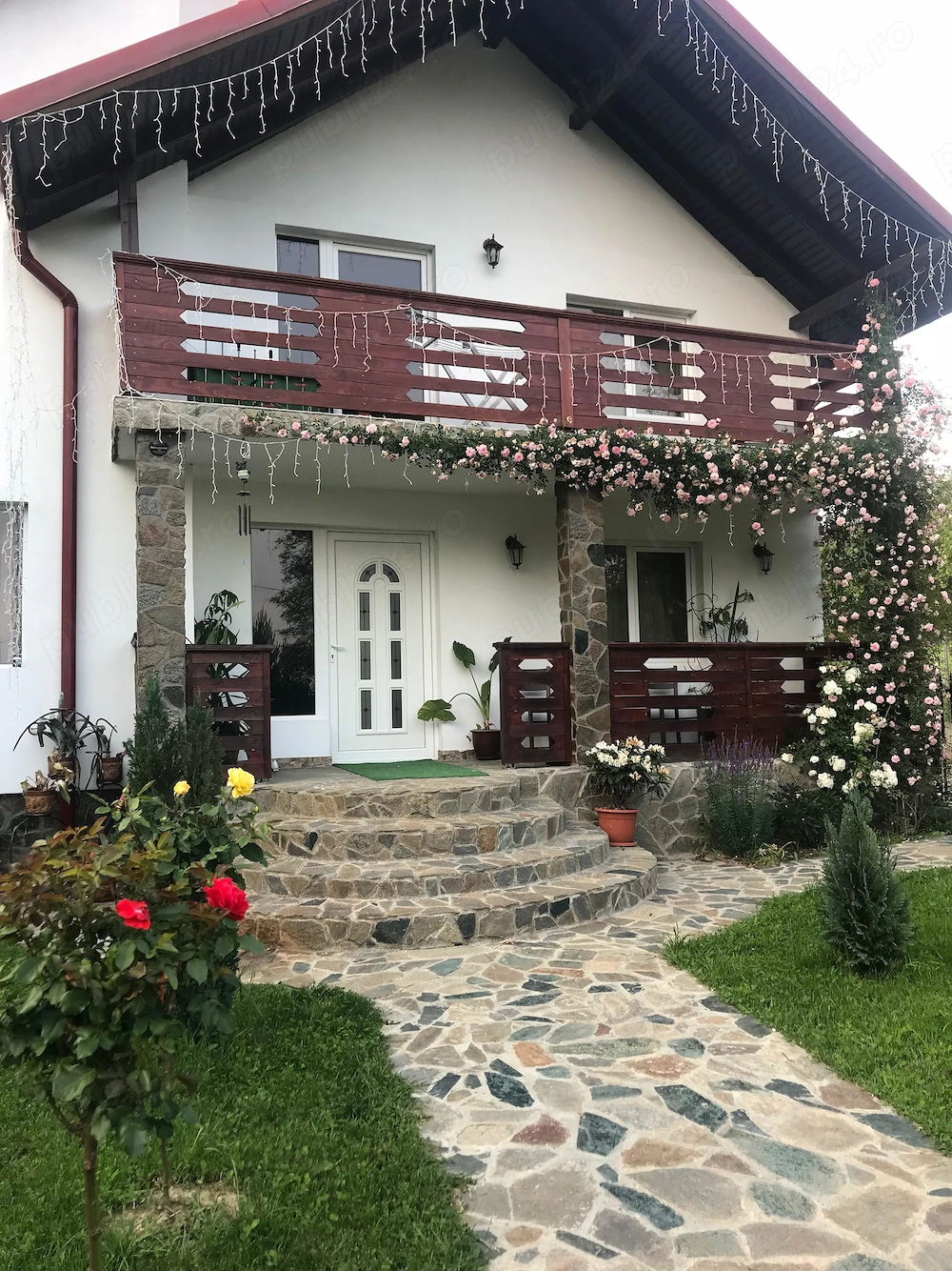 Casa + Afacere de vânzare - Corbeni Arges