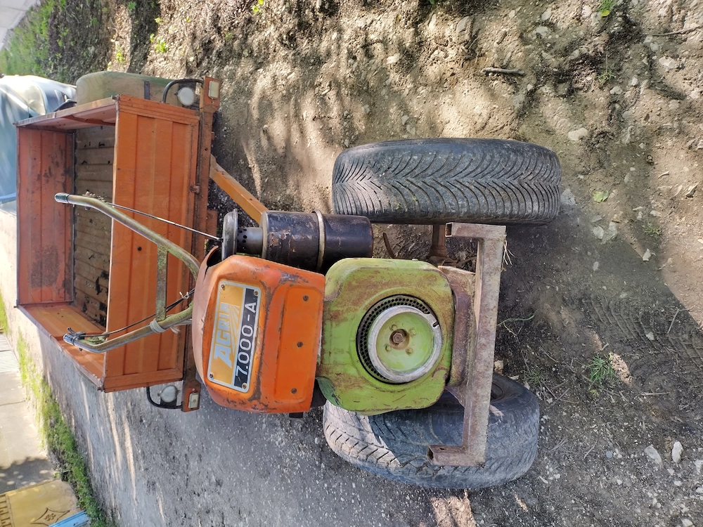 Motocultor diesel la schimb cu oí,vitei , vaci,