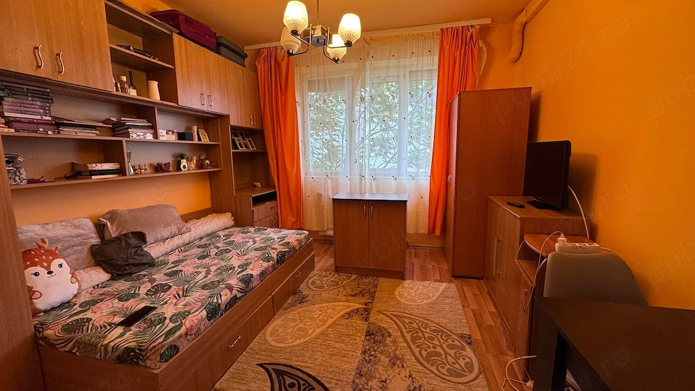 Garsoniera de vânzare, str. Poieniței