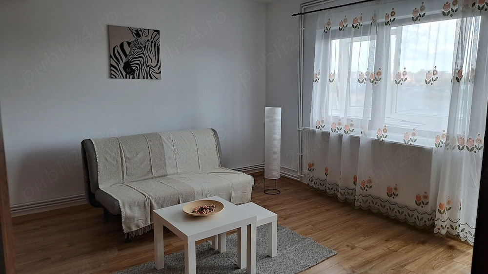 inchiriez apartament 2 camere decomadant, centrala proprie, loc parcare, zona Dna Ghica