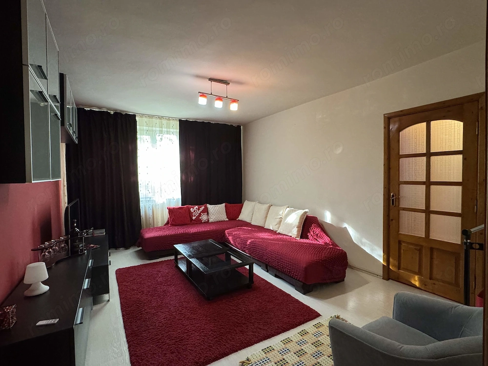 3 cam. etaj 1, 2 bai, 2 balcoane, mobilat+utilat, zona Spital