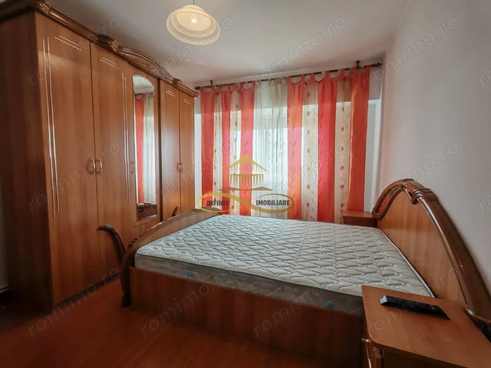 Apartament 3 camere, etaj 2, zona  Ștefan cel Mare