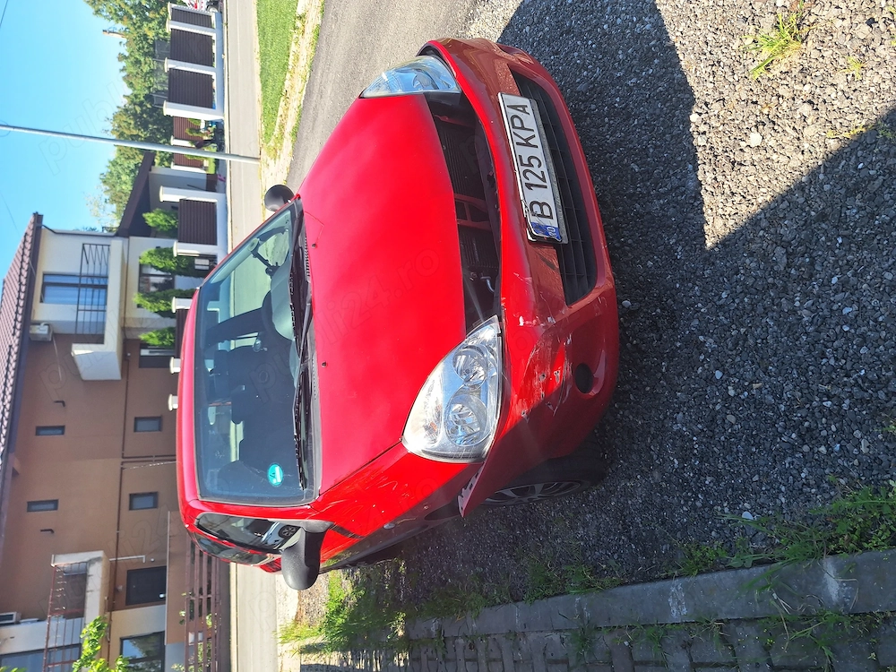 Renault Clio Campus 1.2 benzina usor avariat