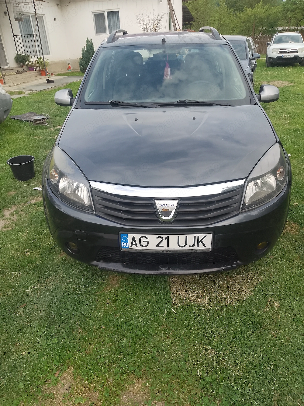 Proprietar vând Dacia Sandero 16 benzină gpl valabil 9 ani 2010 