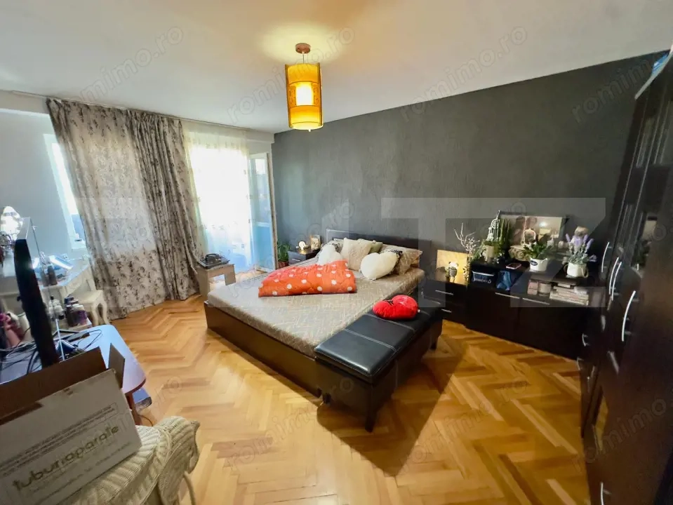Apartament 3 camere decomandat, 76 mp, vedere panoramică, zona Cetate