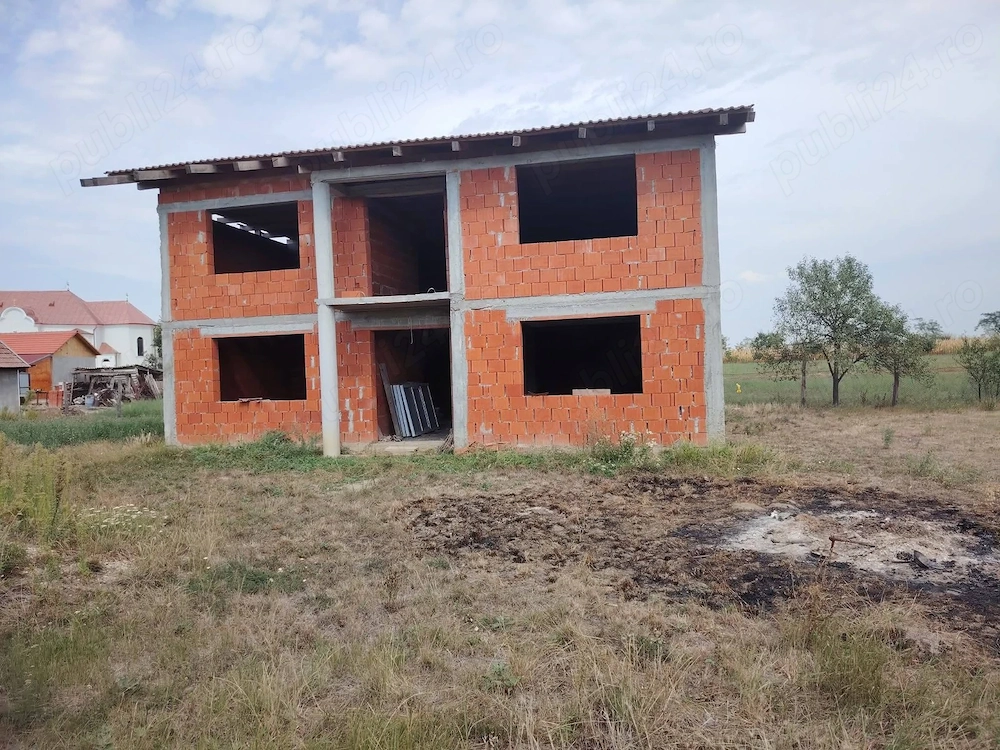 Casa la roșu în Bicaci jud Bihor