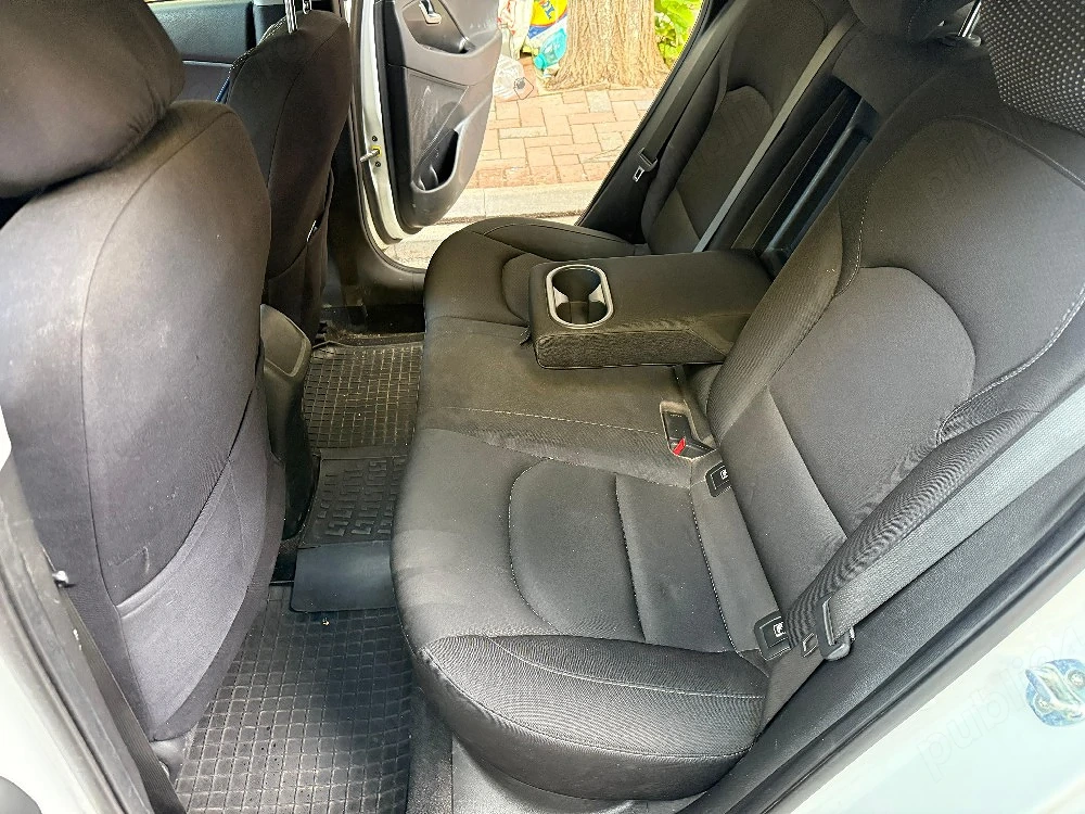 vând auto Hyundai i3  CRDI 
