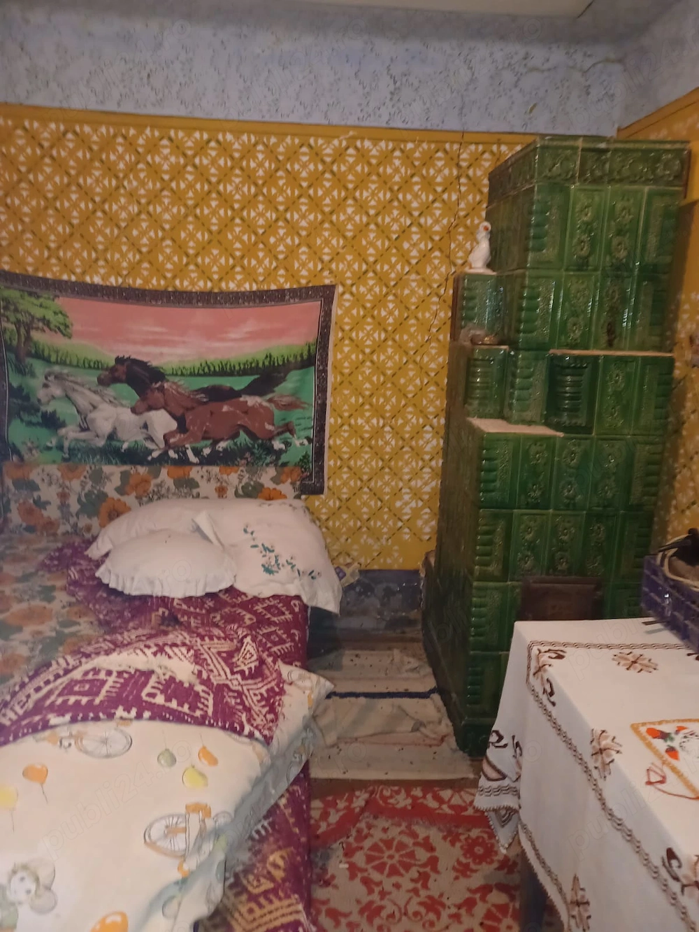 Se vinde casă din cărămidă, locuibilă, în  comuna Melinești, Dolj. Suprafață teren: 1700 mp intravil