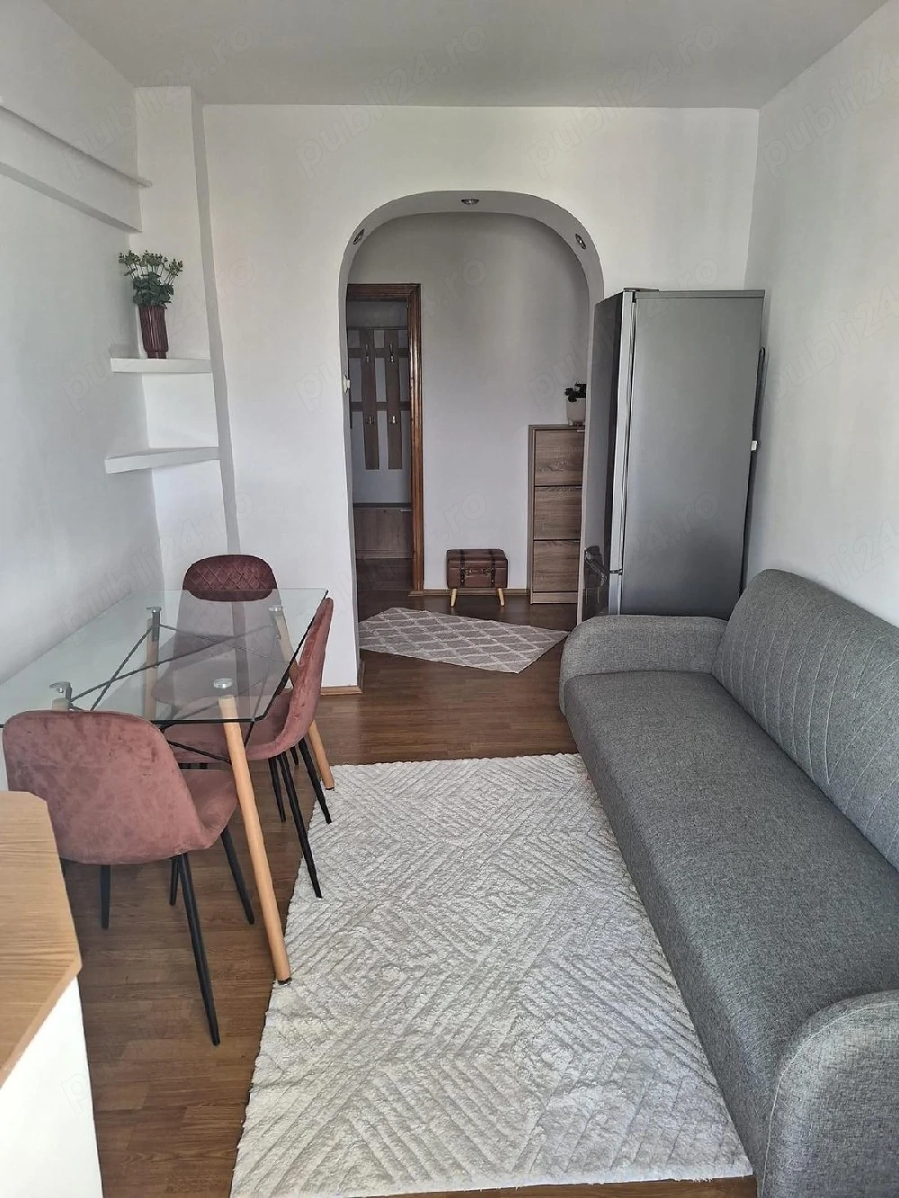Apartament 2 camere Rovine   zona Poștă Părculeț